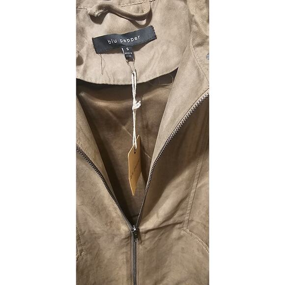Blu Pepper Soft Tan Cropped Utility Jacket - Picture 3 of 4